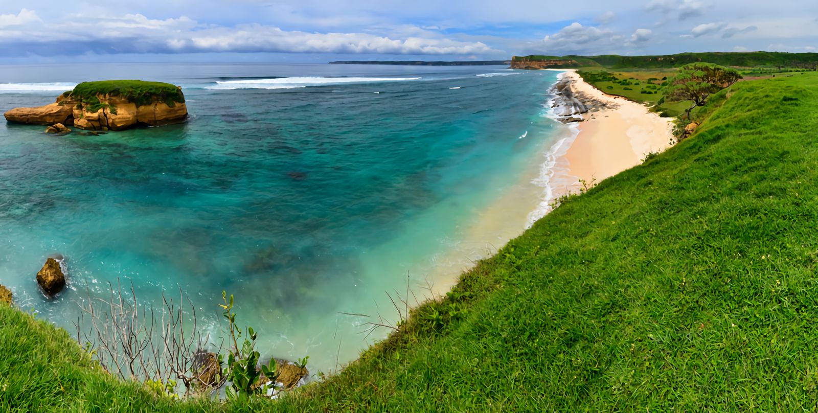 Pantai Kura-Kura Lombok: Eksotisme Tersembunyi di Ujung Timur